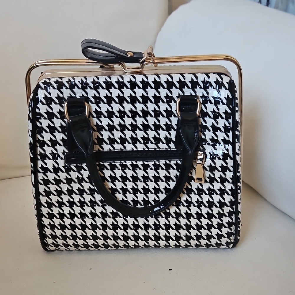 Stylish Black and White Houndstooth Women's Bag